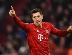 满级传球卢卡库也给你喂成哈兰德